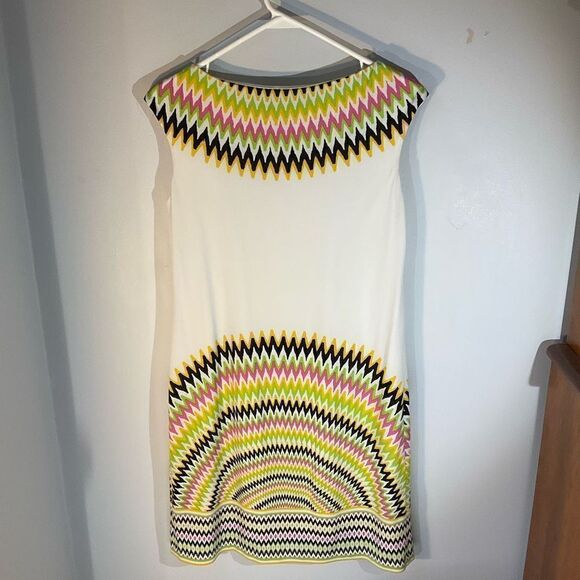 Cap Sleeve Sheath Dress. White with multicolor dopamine zigzag details, 2 - Picture 3 of 10